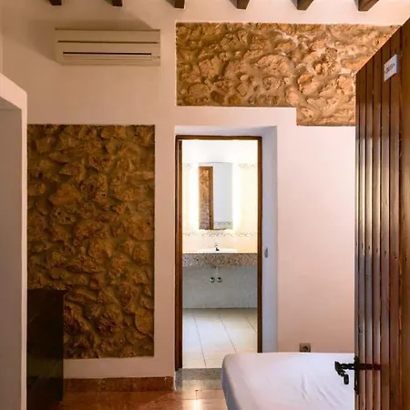 Villa Pep Luis Pep Mortera Is Located In The Beautiful Countryside Near To Playa Den Bossa Sant Jordi de ses Salines