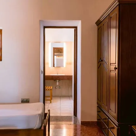 Pep Luis Pep Mortera Is Located In The Beautiful Countryside Near To Playa Den Bossa