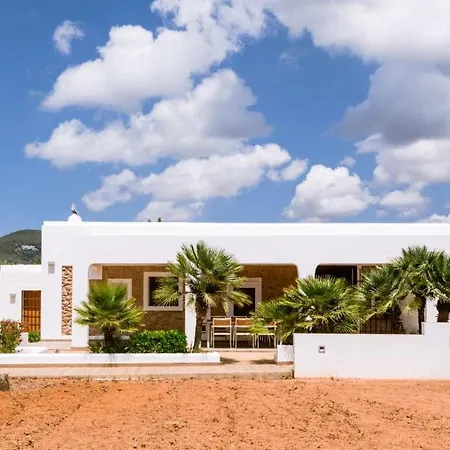 Villa Pep Luis Pep Mortera Is Located In The Beautiful Countryside Near To Playa Den Bossa Sant Jordi de ses Salines