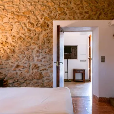 Villa Pep Luis Pep Mortera Is Located In The Beautiful Countryside Near To Playa Den Bossa *